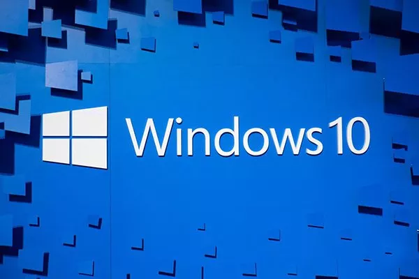 What are the optional features of Windows 10 and how to activate them?